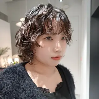ショート パーマ ヘアアレンジ 🌐サトウ リョウ🌐のヘアスタイル