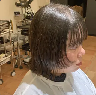 ショート Lamp 柏 山口 か乃 ブリーチカラーのヘアスタイル