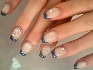 ミディアム nina beautyのネイルデザイン