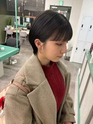 ショート 綾乃／デザインカラー ／ハイトーン／ボブのヘアスタイル