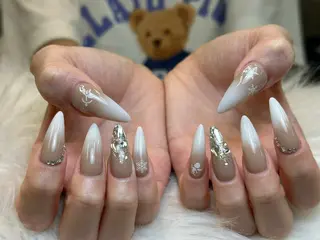 ネイル NIE MoMoのネイルデザイン