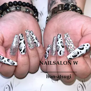 ネイル ネイルサロン ダブルのネイルデザイン