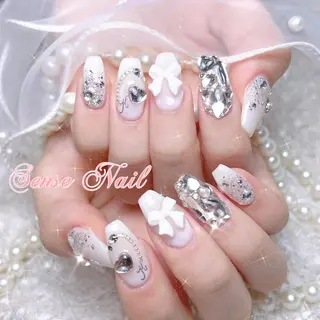 ネイル Queening 🦋のネイルデザイン