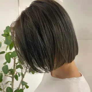 ショート カラー センターパート/ 暖色カラーayuのヘアスタイル