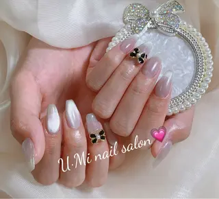 ネイル U·Mi nail salon所属・U·Mi 上野御徒町容のネイルデザイン