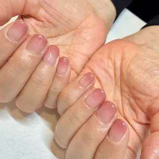 ネイル ジェヌインネイル 間宮のネイルデザイン