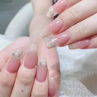 ネイル Queens テイのネイルデザイン