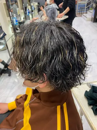 パーマ メンズ 🌴パーマオタク🌴 長谷川　諒佑🌈のヘアスタイル