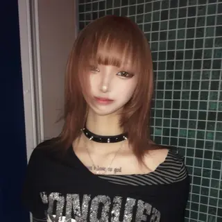 セミロング ORGN.所属・二千華 /派手髪デザインのヘアスタイル