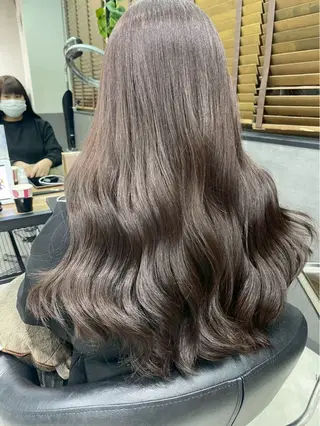 ロング カラー スタイリスト兼 アイリストyuikaのマツエク・マツパデザイン