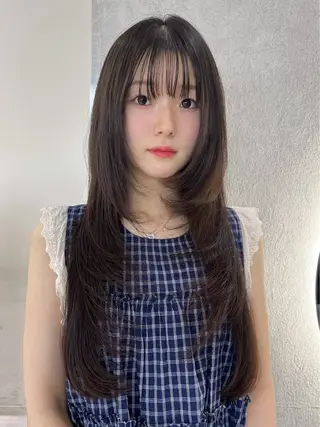 ロング カラー 韓国🇰🇷レイヤー 映える顔周り🩷のヘアスタイル