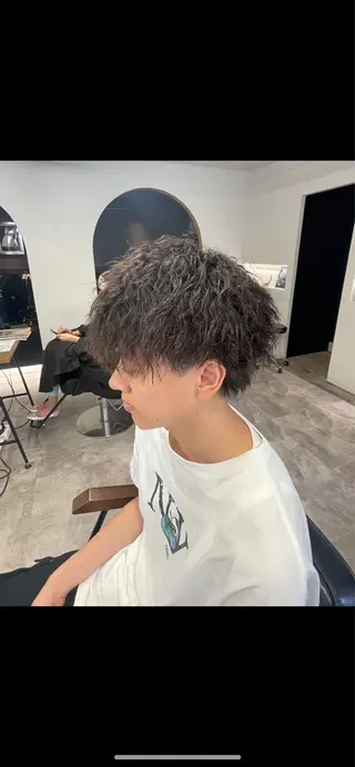 パーマ メンズ Emitas.三年坂【エミタス】所属・宇藤 稜のヘアスタイル