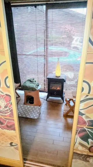 gemstone 琥珀所属・琥珀 由利子のエステ・リラクイメージ