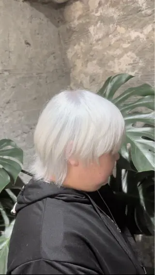 ショート カラー メンズ ハイトーン特化🌟 カワシマシュンスケのヘアスタイル