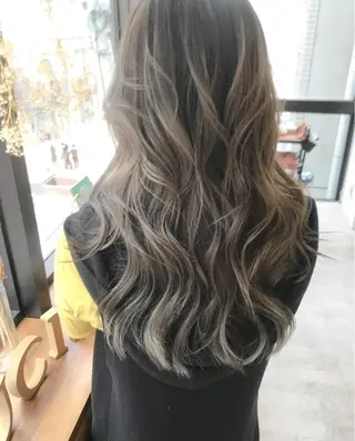 ロング カラー ヘアアレンジ ハイライト、レイヤー カット/西梅田/中西のヘアスタイル