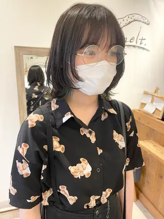 ミディアム カラー 🩰オリーブ/ ベージュ松本咲花🩰のヘアスタイル