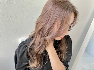 セミロング カラー BARON Beauty所属・illy(イリー) igawaのヘアスタイル