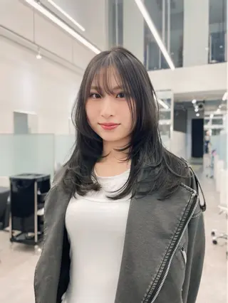 ロング ハイトーンカラー/ ケアブリーチのヘアスタイル