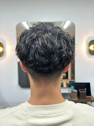 ショート パーマ メンズ 守屋 寿哉のヘアスタイル