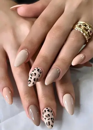 ネイル Hanni ANA.CHUOのネイルデザイン