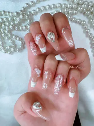 ネイル She   Nail所属・ISA_ BELLAのネイルデザイン