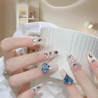 ネイル 鈴木 彩星のネイルデザイン