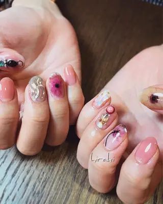 ネイル nail atelier AMBER所属・saori .の眉毛・アイブロウイメージ