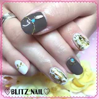 ネイル BLITZ Nail 岩田💅🏻✨のネイルデザイン