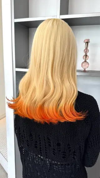 セミロング カラー ヘアアレンジ 暖色🌈ダブルカラー レイヤー💫AINAのヘアスタイル