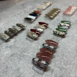 ネイル DEHARA MAKIKOのネイルデザイン