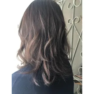 セミロング カラー fio マナミのヘアスタイル