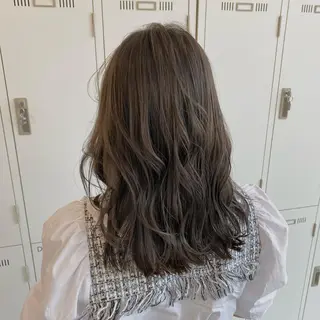 セミロング カラー YUNA ユウナのヘアスタイル