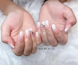 ネイル D-BEAUTY Nailsalonのネイルデザイン