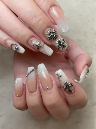 ネイル Hisaka Mikiのネイルデザイン