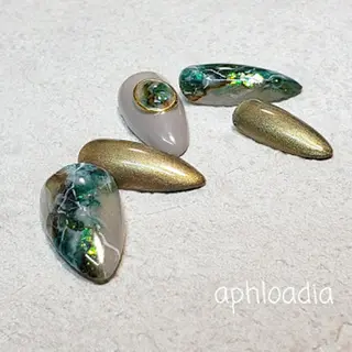 ネイル aphloadia ネイリストのネイルデザイン