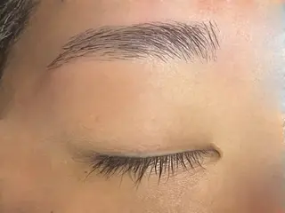 メンズ アイブロウ Ai Quick 秋葉原わたなべの眉毛・アイブロウイメージ