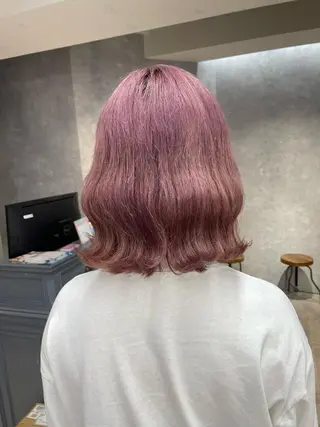 ミディアム Cielro【 シェイロ 】所属・Cielro/ダブル カラー/西田咲希のヘアスタイル