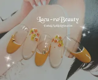 ネイル 小顔と腸の専門店 ラクーラビューティのエステ・リラクイメージ
