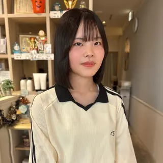 ミディアム カット/カラー/ パーマ新居見奈央のヘアスタイル