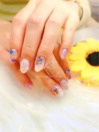 ネイル R MIIのネイルデザイン