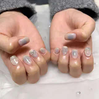 ネイル EmaNail天満橋店所属・EmaNail Risaのネイルデザイン