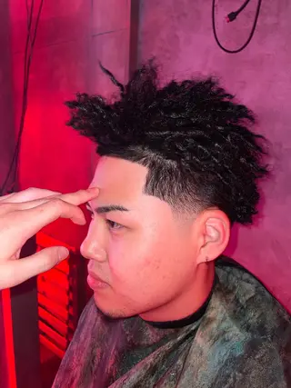 メンズ ヒロ銀座バーバーショップ新宿店所属・ITO TOMのヘアスタイル