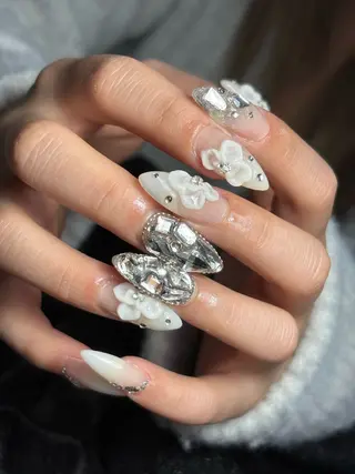 ネイル ✴︎ Delightのネイルデザイン