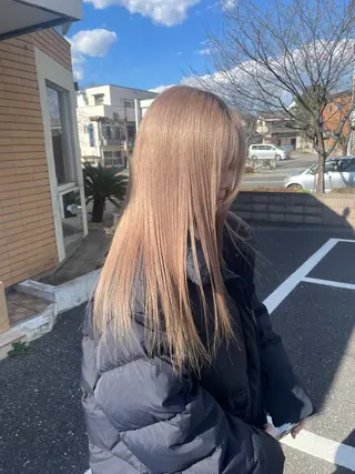 ロング moe🥣ﾚｲﾔｰ ｶｯﾄ/透明感ｶﾗｰのヘアスタイル