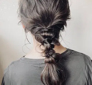 ロング カラー ヘアアレンジ 伊藤  穂南のヘアスタイル