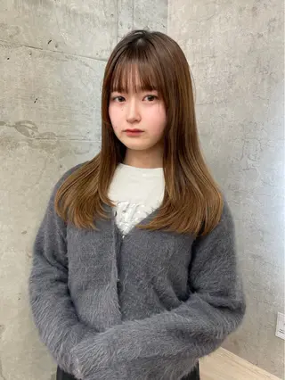 セミロング ブリーチ/ベージュ 💕/momoaのヘアスタイル