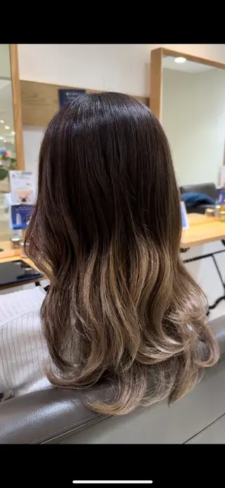 カラー SOU/エクステ /ダブルカラーのヘアスタイル