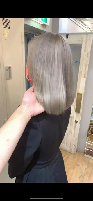 ミディアム カラー ヘアアレンジ 代表🎀 ふわモテ愛 され髪🩷yumiのヘアスタイル