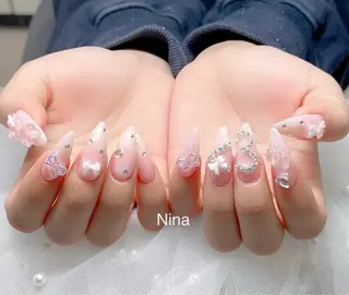 ネイル NiNa ビューティーサロン所属・Ni Naのネイルデザイン