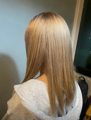 ロング カラー artique(アルティーク)所属・artique 来実のヘアスタイル